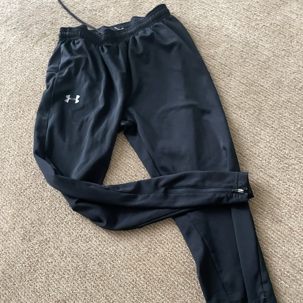 UNDER AMOUR jogger pants with zipper pocket